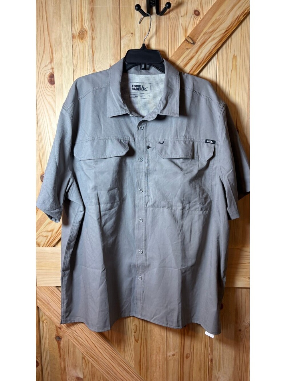Eddie Bauer Men's XXL Grey Short Sleeve Button-Up Shirt NWT